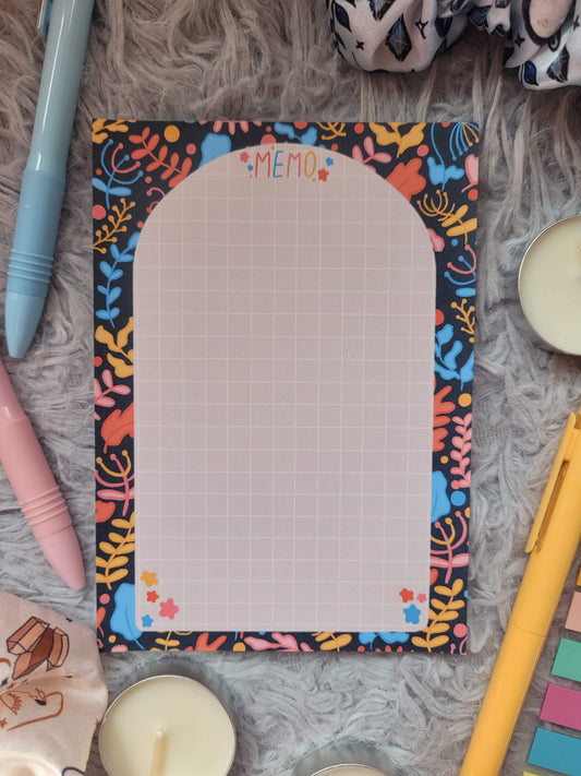 A6 memo notepad floral and stars design