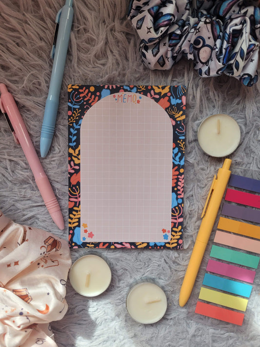 A6 memo notepad floral and stars design